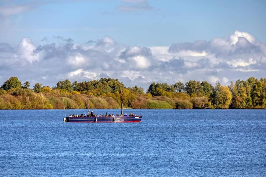 Seeliebe, 300 Meter Zum Wasser, Mit Terrasse Und Garten Лембрух Екстериор снимка